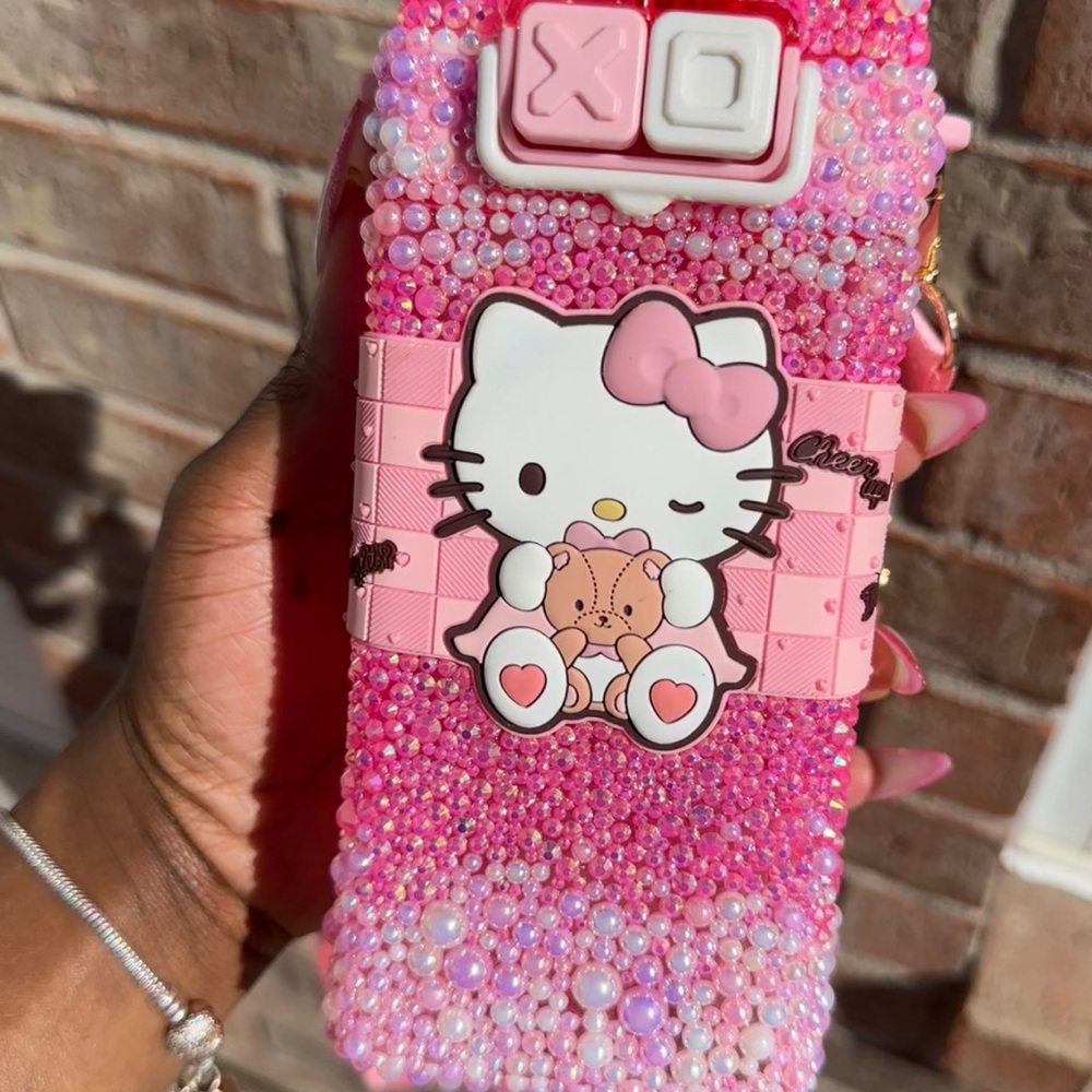 Hello Kitty Bling Valentines Day Water Bottle